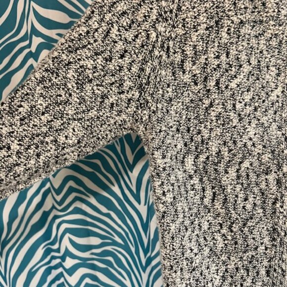 Banana Republic black/beige/white woven cardigan SZ small - Picture 3 of 3